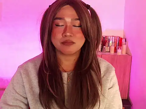 ivory delight online show from April 17, 1:40 am