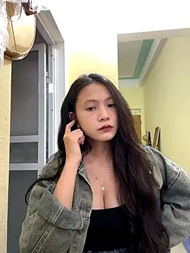 Snapshot of Aghenh chatting on October 24, 7:15 am Aghenh online show from October 24, 7:15 am