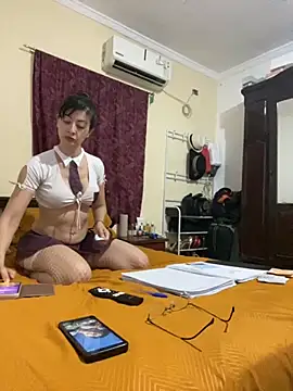 aphrodite sexy online show from October 31, 2:13 am