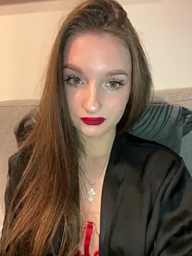 AdelinaEmber online show from September 29, 7:13 am