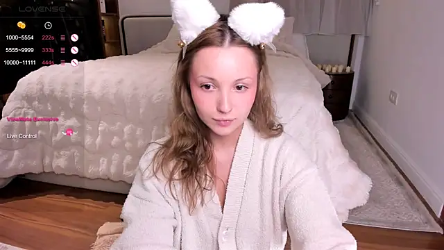 peach vibes online show from October 26, 2:29 am