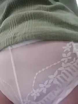 daisylouis online show from April 14, 2:33 am