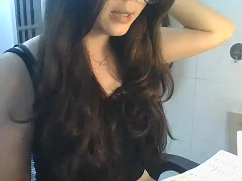 Linzly online show from November 11, 2:51 am