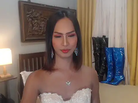 Nathalieheartt online show from November 7, 4:40 am