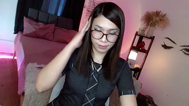 Veniceseduction online show from September 19, 6:45 am