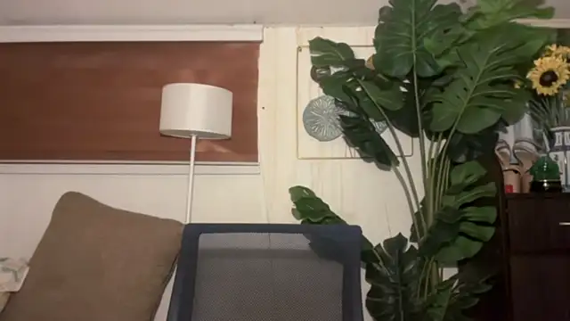 yuminasaixx online show from November 27, 7:06 pm