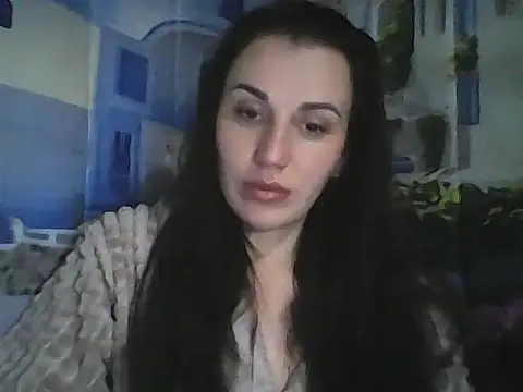 Qinini online show from December 1, 9:39 pm