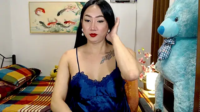 Snapshot of LovelyQueen69 chatting on October 2, 9:25 am LovelyQueen69 online show from October 2, 9:25 am