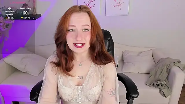 Violet Griffen online show from February 18, 3:55 pm