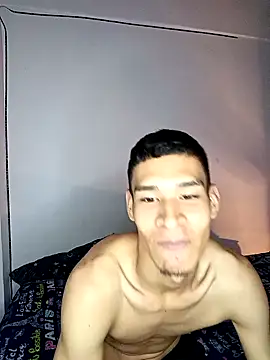 Snapshot of Sharlotte_Watts chatting on September 26, 12:19 am Sharlotte Watts online show from September 26, 12:19 am