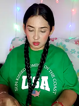 VALENTINA ROUSE  online show from April 2, 9:23 pm