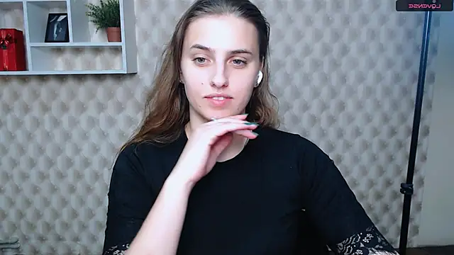 AmandaDimond  online show from September 9, 10:37 am