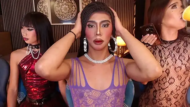 BigCockMaxineTS online show from July 15, 7:18 pm