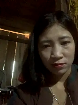 ThiHa003 online show from November 1, 2:05 am