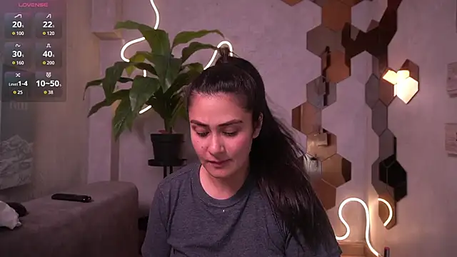 saritass  online show from July 18, 3:21 am