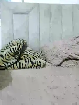 rousaa online show from December 22, 11:08 pm