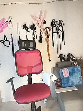 angierot2025 online show from December 3, 12:57 am