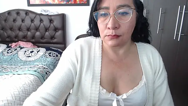 Grace mature milf online show from April 2, 1:41 pm