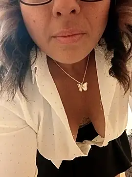 goddess4urfetish online show from April 18, 3:09 am