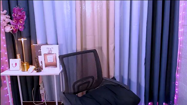 Coka bella online show from December 3, 9:00 am