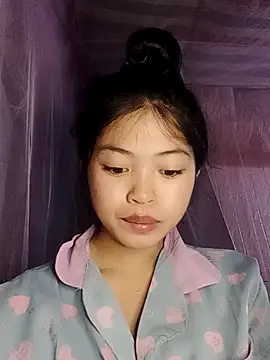 Snapshot of Thy00__ chatting on October 28, 3:51 pm Thy00 online show from October 28, 3:51 pm