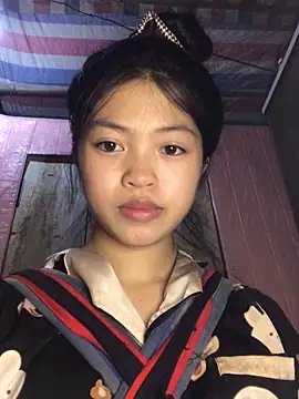 Snapshot of Thy00__ chatting on September 19, 7:40 am Thy00 online show from September 19, 7:40 am