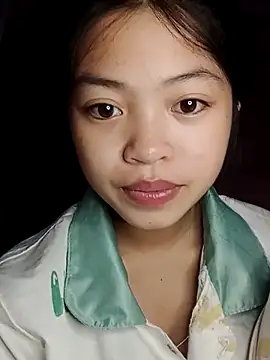 Snapshot of Thy00__ chatting on October 31, 7:40 pm Thy00 online show from October 31, 7:40 pm