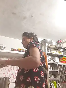 ISHANI-SINGH online show from October 19, 5:48 pm