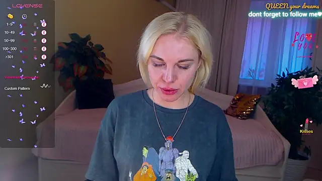 LiSinDoll online show from March 25, 7:11 am