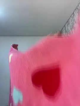 Dhapn Lennox online show from February 26, 1:43 pm