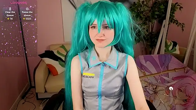 girl next doorr online show from June 12, 1:19 pm