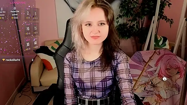 girl next doorr online show from June 13, 1:41 pm