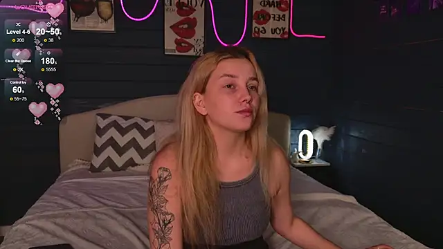 Crystal Jull online show from November 14, 8:42 pm