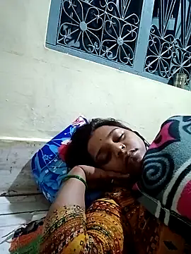 Snapshot of Hot_crety chatting on October 16, 11:51 pm Hot crety online show from October 16, 11:51 pm