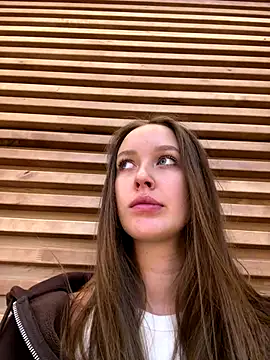 ElliRose online show from November 10, 6:41 am