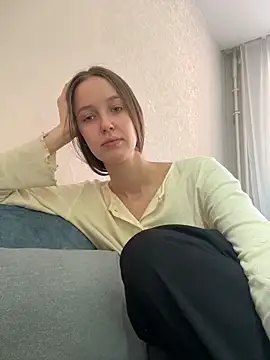 ElliRose online show from January 8, 9:02 am