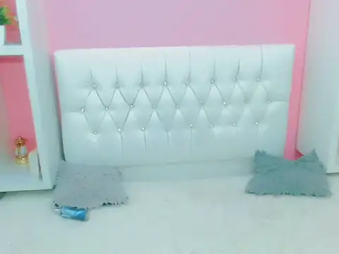 macgenta drackk online show from February 12, 3:30 am