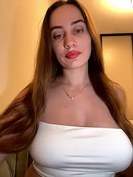 Maribelle Vinnie online show from January 12, 6:35 pm