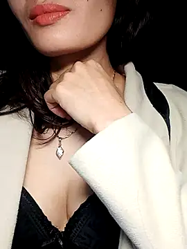 Hinna x online show from December 15, 8:36 pm