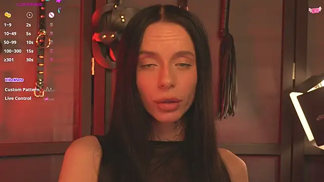 Snapshot of livia_starwars chatting on October 14, 9:50 pm livia starwars online show from October 14, 9:50 pm