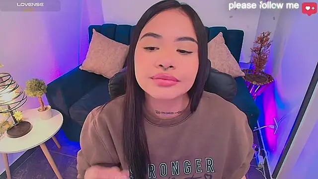 nicemiiaa7  online show from May 21, 1:58 am