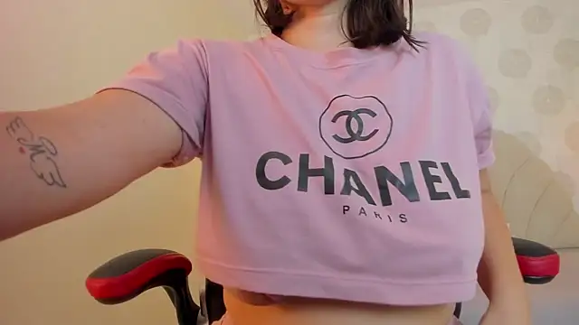 GIANAMILLER6 online show from October 24, 12:23 pm