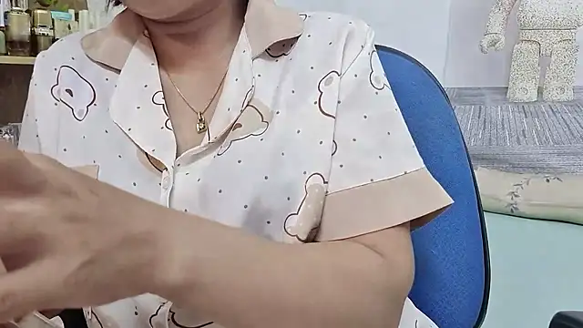 MichiLovely online show from September 23, 9:40 am