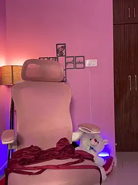 Neha18 online show from April 2, 5:43 pm