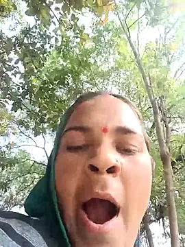 Snapshot of Radha_hotx chatting on October 21, 5:11 am Radha hotx online show from October 21, 5:11 am