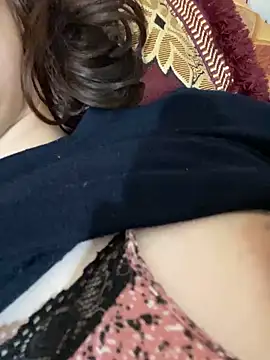 Mroma89six online show from October 5, 2:05 am