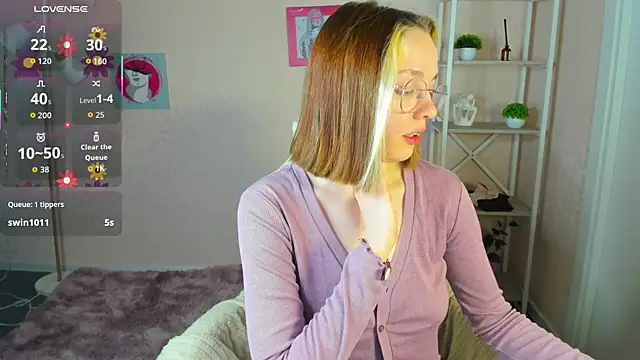 R0cket bunny online show from September 19, 12:09 am