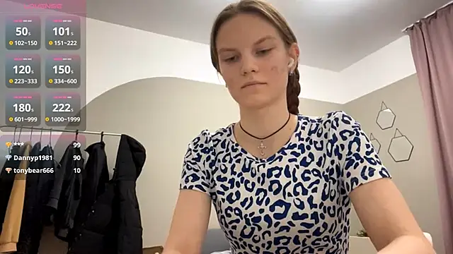 Snapshot of AudreyHammond chatting on September 29, 4:01 pm AudreyHammond online show from September 29, 4:01 pm