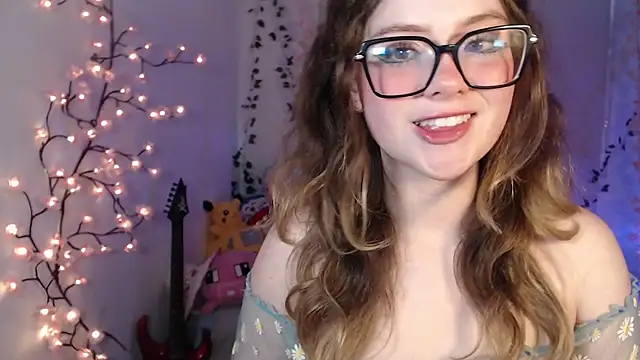 Snapshot of Lil_bela chatting on September 12, 2:02 pm Lil bela online show from September 12, 2:02 pm