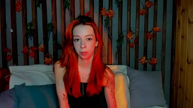 Lori Williams online show from December 15, 1:11 am